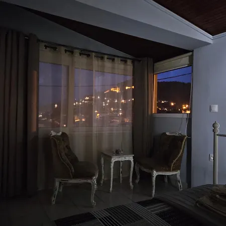 Με Θέα Το Κάστρο Appartement Nafpaktos Buitenkant foto